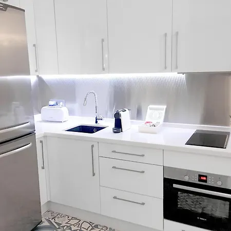 Apartment With Private Access *