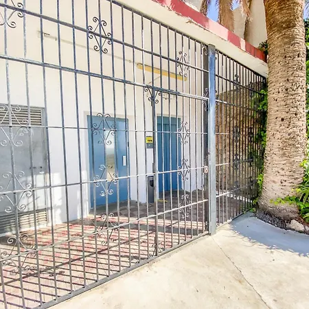 With Private Access Apartment *